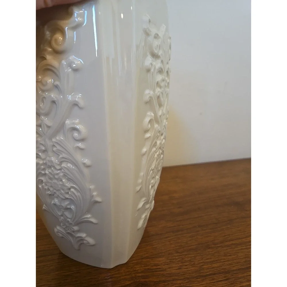 Vintage LENOX Eros Square 9